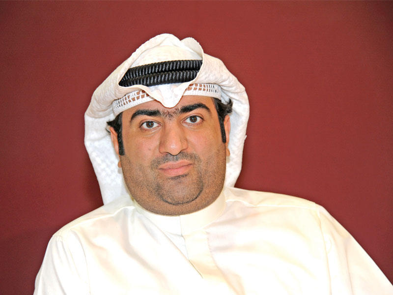 وزير التجارة والصناعة وزير الدولة لشؤون الشباب خالد الروضان