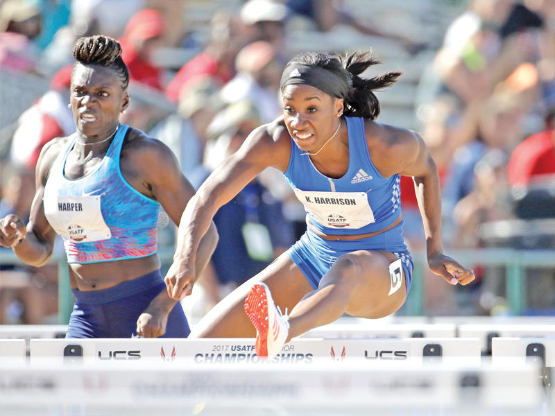 هاريسون خلال سباق 100م حواجز