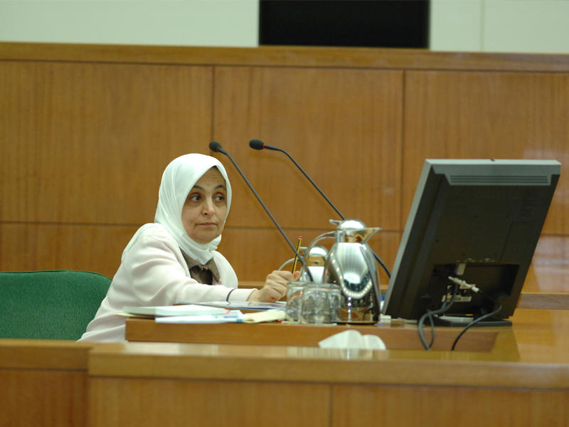 الصبيح في إحدى جلسات المجلس