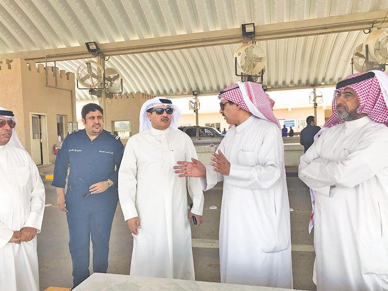 الجلاوي متفقدا منفذ السالمي