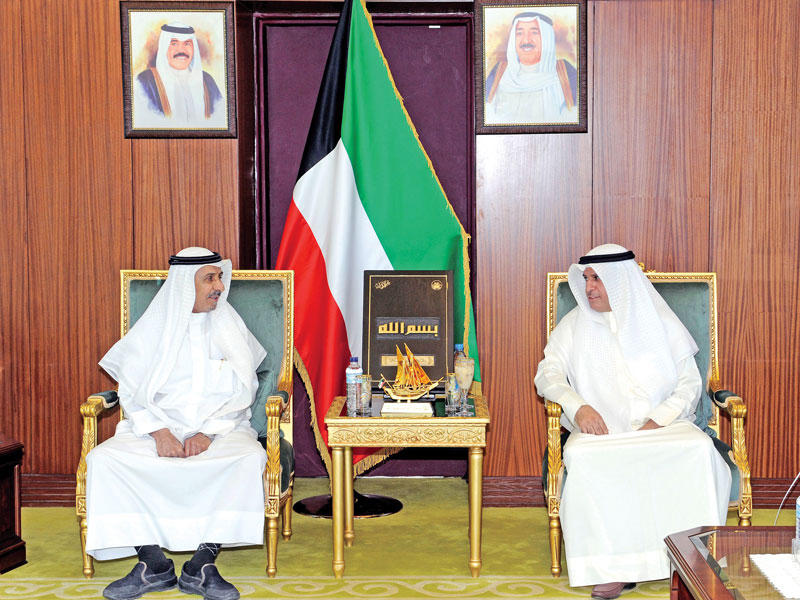 وزير العدل خلال استقبال المهنئين