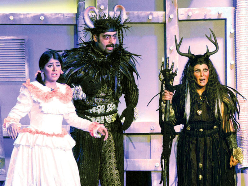 إلهام الفضالة وحسين المهدي وفرح الصراف