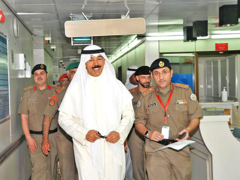 الخالد متفقداً المستشفى