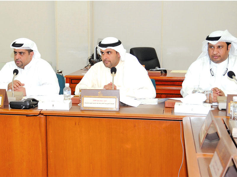 اجتماع سابق للجنة تحسين بيئة الأعمال