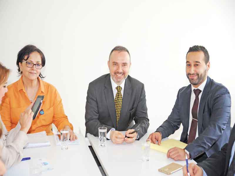 السفير الفرنسي خلال المؤتمر الصحافي