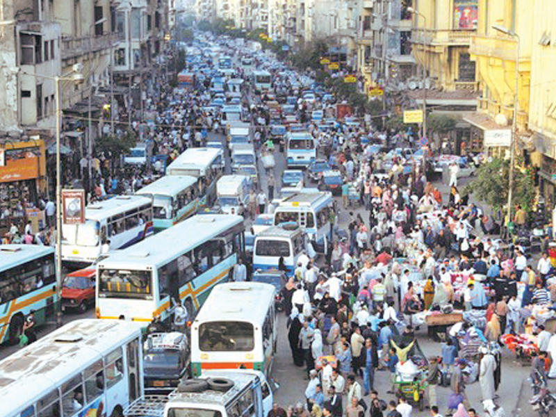 ازدحام مروري في أحد شوارع القاهرة 