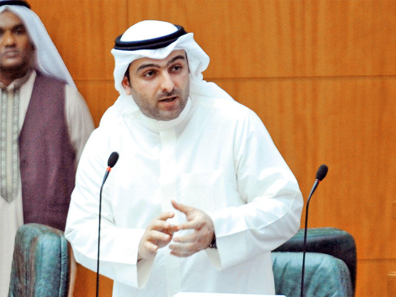  وزير الاسكان وزير الدولة لشؤون الخدمات ياسر ابل