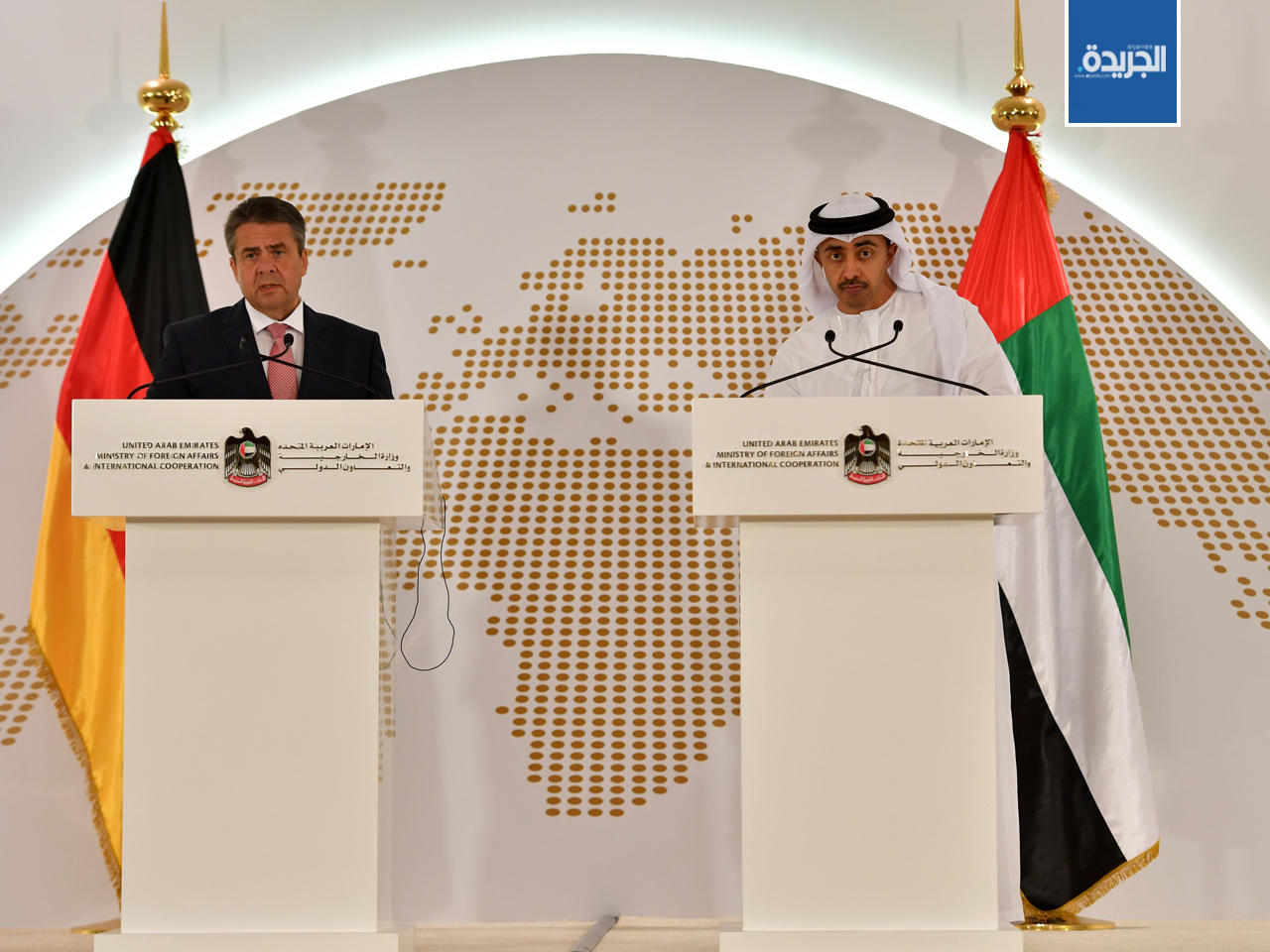 وزير الخارجية الإماراتيالشيخ عبدالله بن زايد ووزير الخارجية الألماني سيغمار غابرييل خلال المؤتمر الصحفي في أبوظبي اليوم