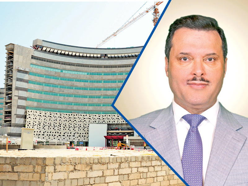 مستشفى جابر و في الإطار وزير الصحة د. جمال الحربي 