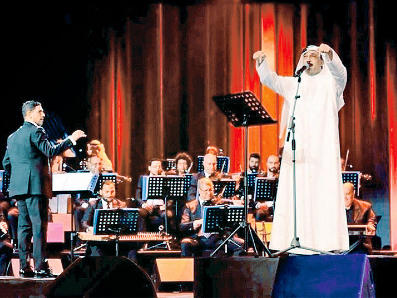 عبدالله الرويشد يغني في حفل الرياض