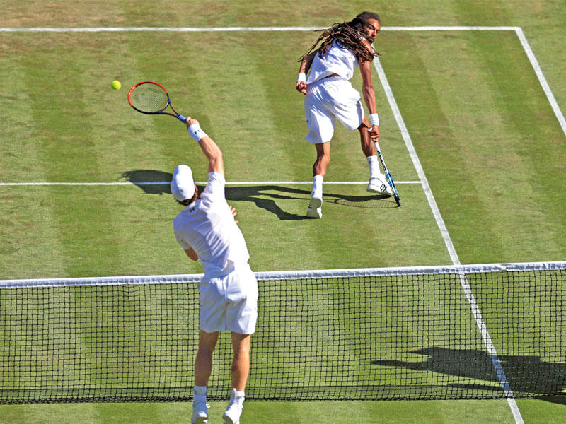 موراي خلال مواجهته مع داستن