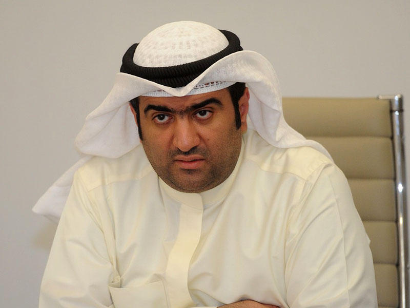 وزير التجارة والصناعة وزير الدولة لشؤون الشباب بالوكالة خالد الروضان