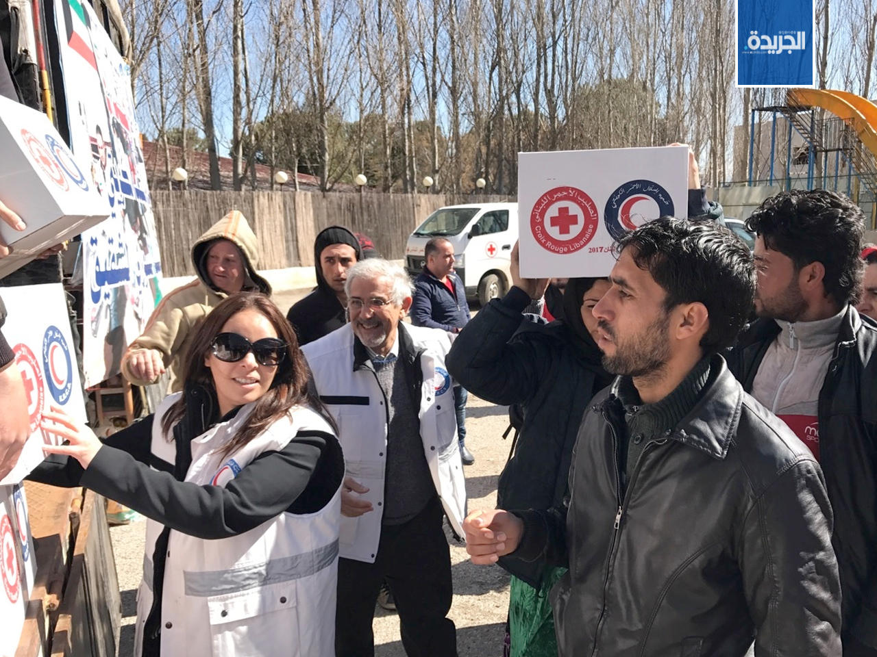  الهلال الأحمر الكويتي يوزع مساعدات انسانية على أسر سورية في منطقة البقاع