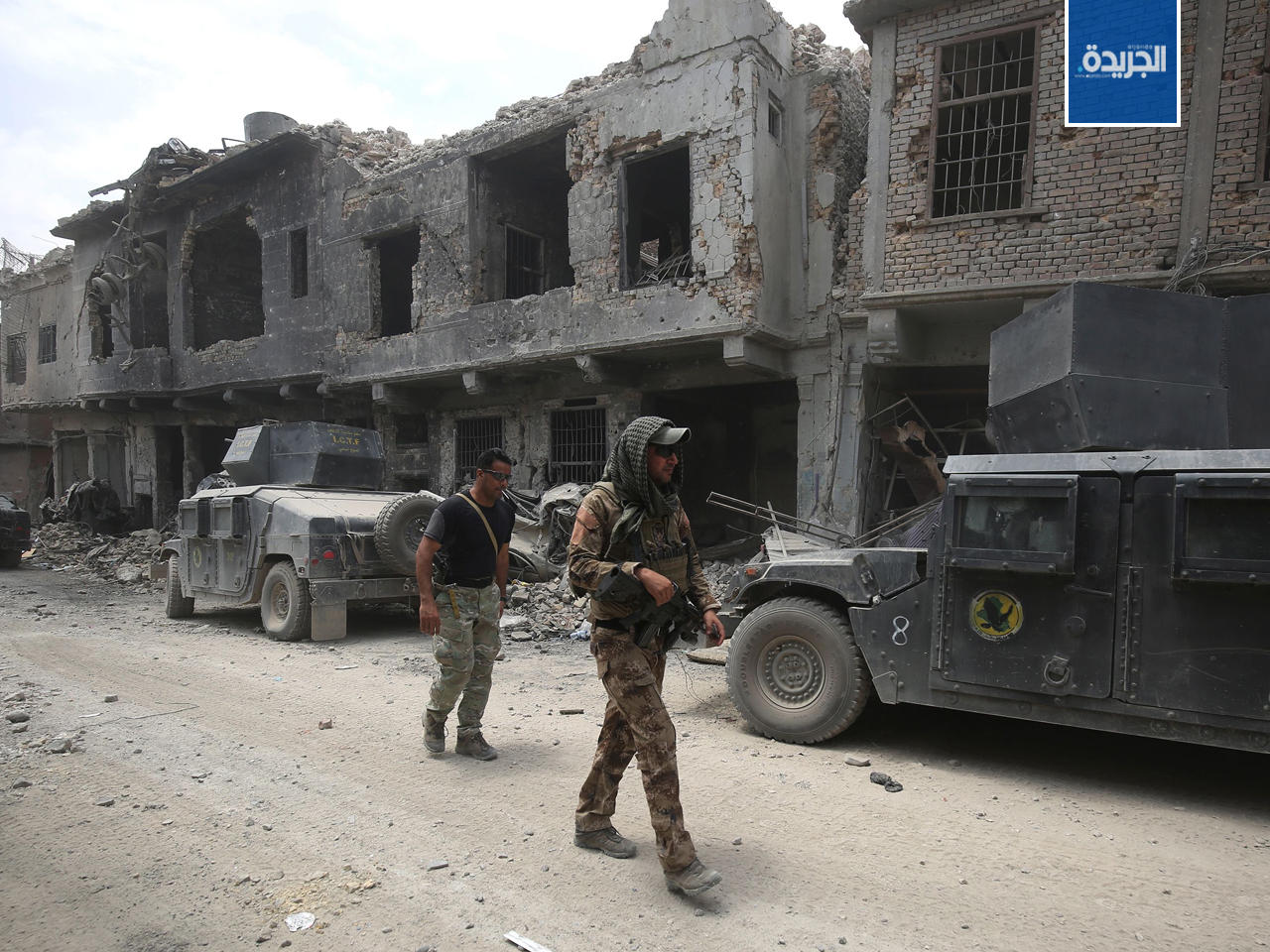 عناصر وحدة مكافحة الإرهاب العراقية تمشط الأحياء المحررة في البلدة القديمة للموصل