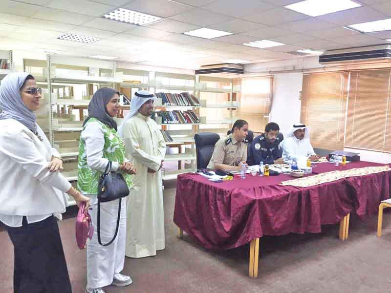 الكندري تتفقد سير عمل اللجان