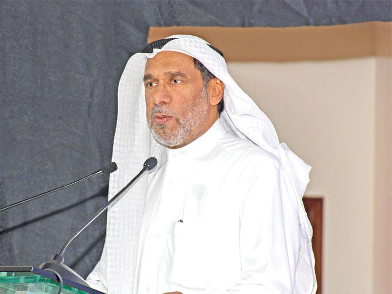 رئيس وعميد كلية القانون الكويتية العالمية (KiLAW) د. محمد المقاطع