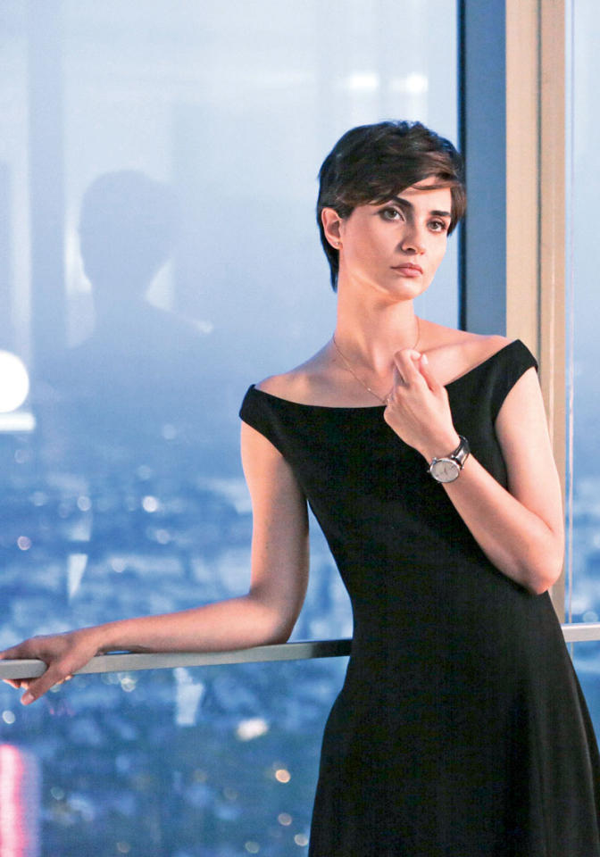 الممثلة التركية توبا بويوكستون