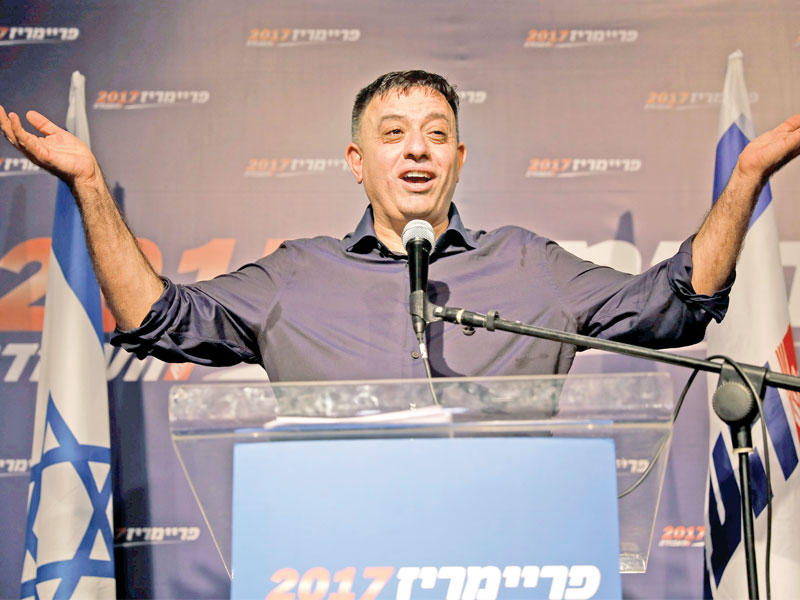 غاباي في تل أبيب بعد إعلان فوزه مساء أمسt(رويترز)