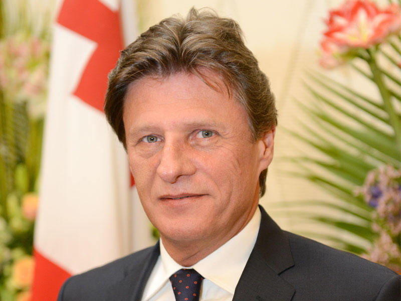 سفير جمهورية جورجيا لدى البلاد رولاند بيريدزه