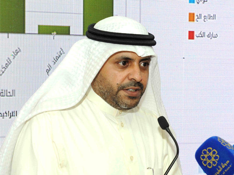 وزير الأوقاف والشؤون الإسلامية وزير الدولة لشؤون البلدية محمد الجبري