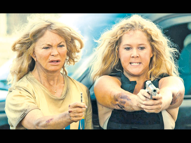 إيمي شومر وغولدي هون  في الفيلم