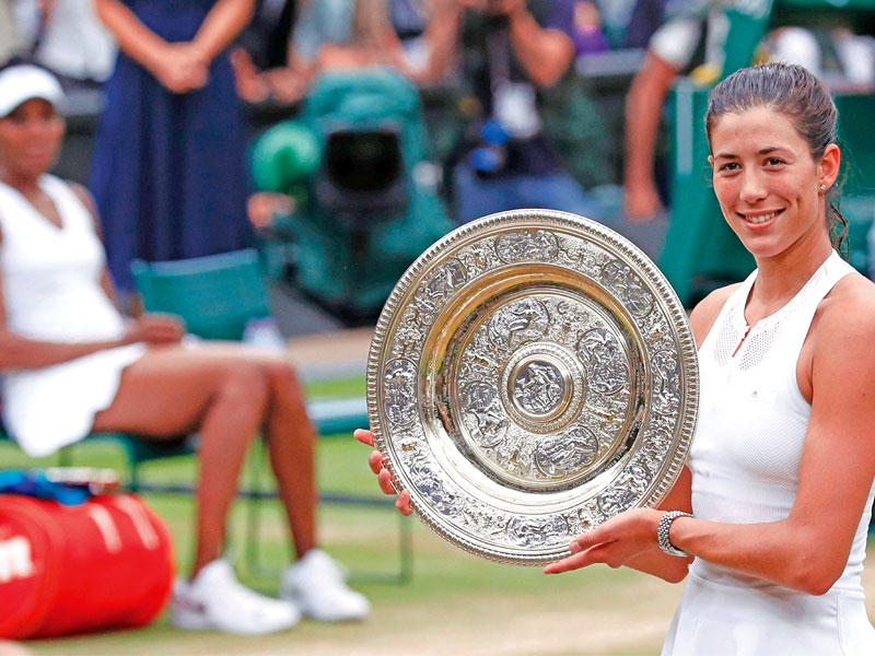 موغوروتسا تحتفل بلقب ويمبلدون وخيبة أمل فينوس