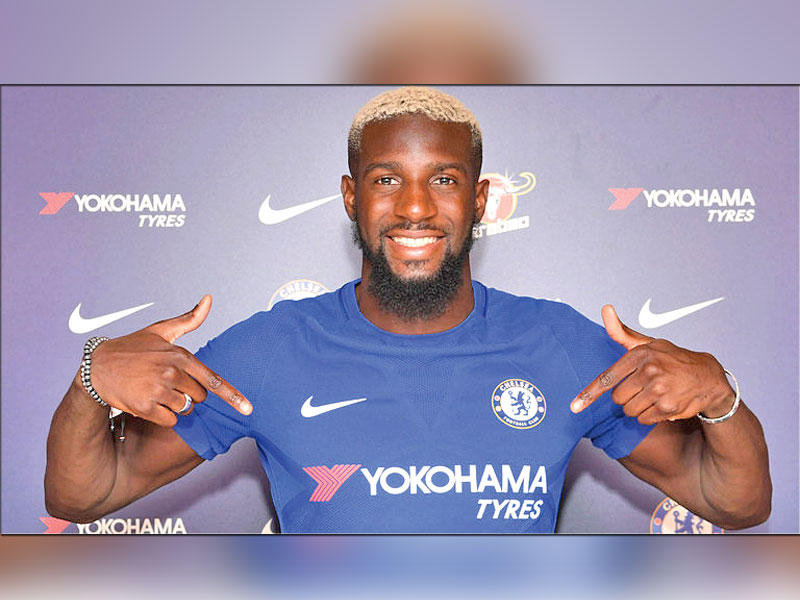 لاعب وسط موناكو بطل الدوري الفرنسي الدولي تييمويه باكايوكو