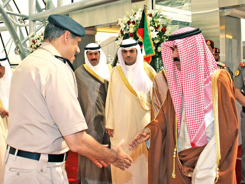 ولي العهد لدى مغادرته إلى الولايات المتحدة أمسn