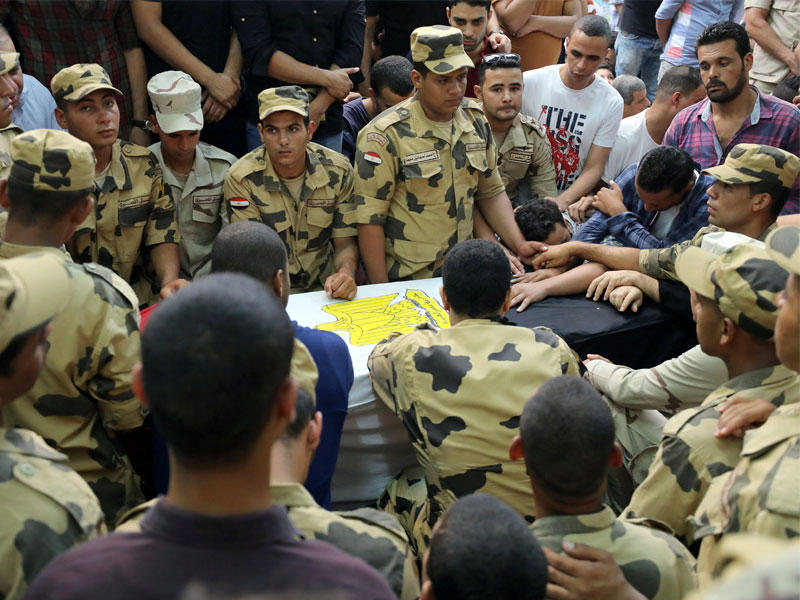 جنازة احدى شهداء الجيش المصري (ارشيفية) 