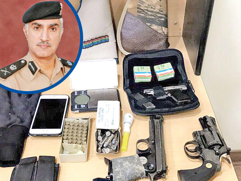 جانب من المضبوطات خلال الحملات و في الإطار اللواء إبراهيم الطراح