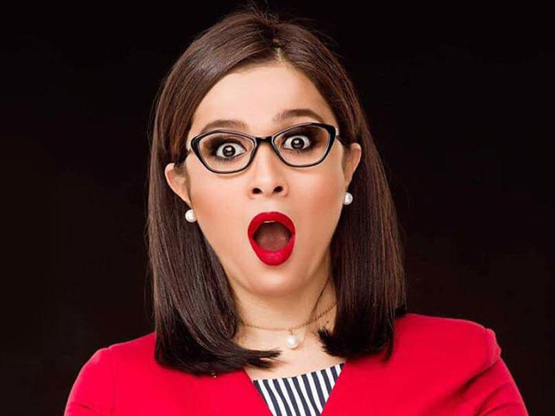 الفنانة المصرية ياسمين عبد العزيز