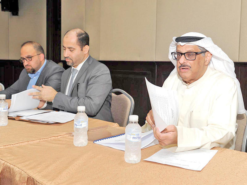 المخيطر خلال اجتماع الجمعية العمومية  اليوم 