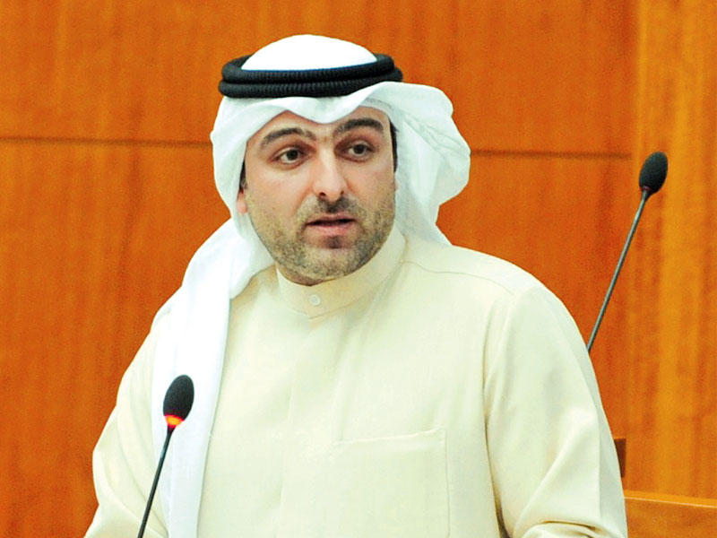 وزير الإسكان وزير الدولية لشؤون الخدمات ياسر أبل