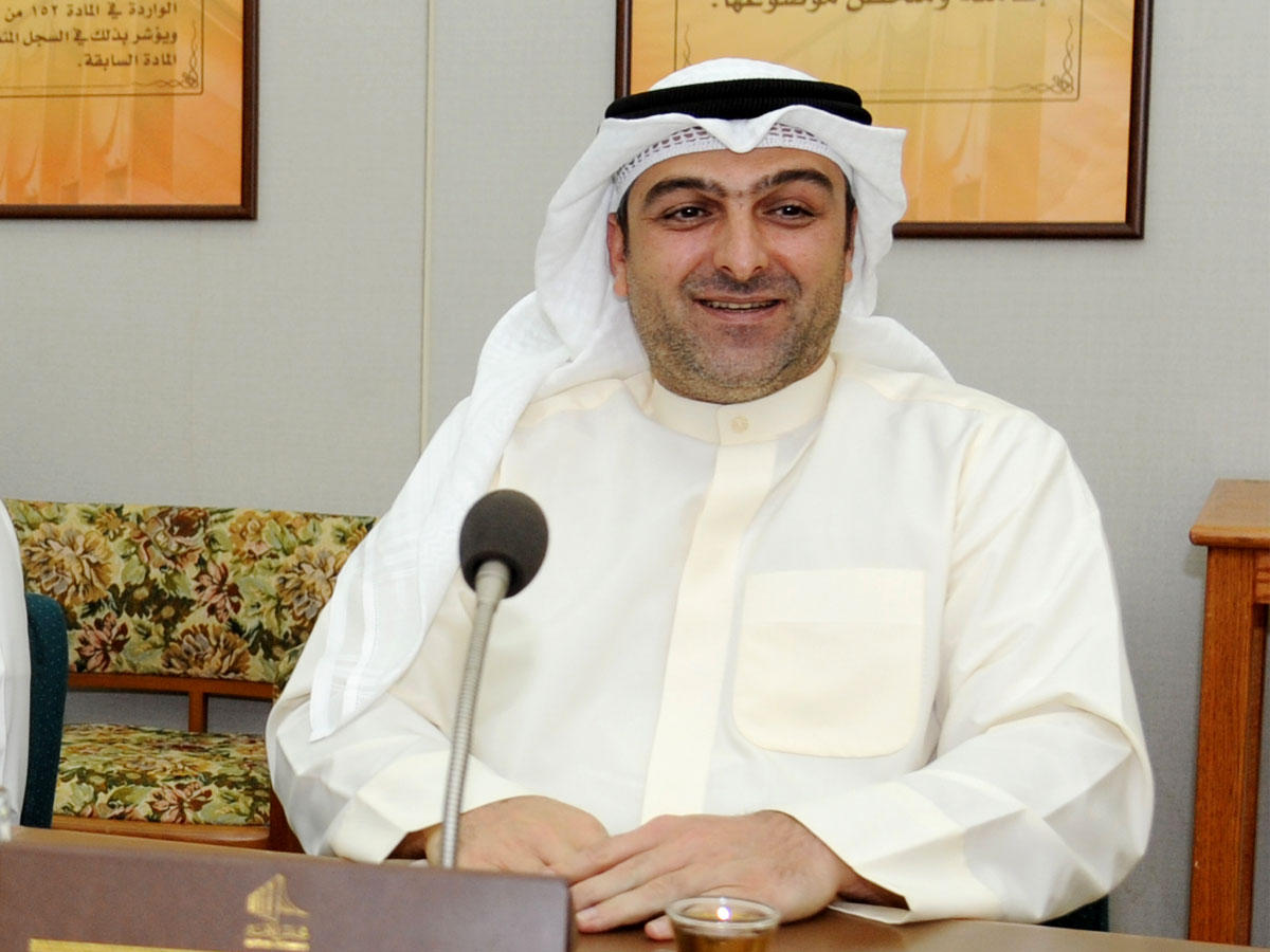 وزير الإسكان وزير الدولة لشؤون الخدمات ياسر أبل