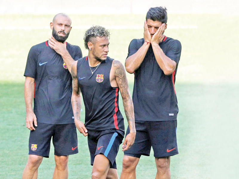 لاعبي نادي برشلونة الاسباني