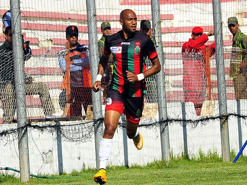 اللاعب المغربي زهير أوشن