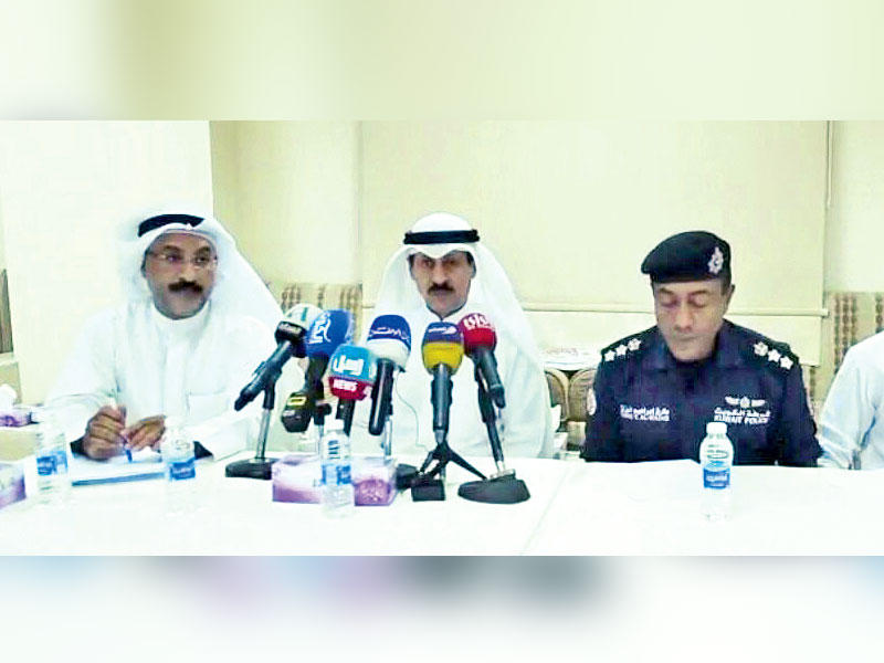 المتحدثون في الندوة