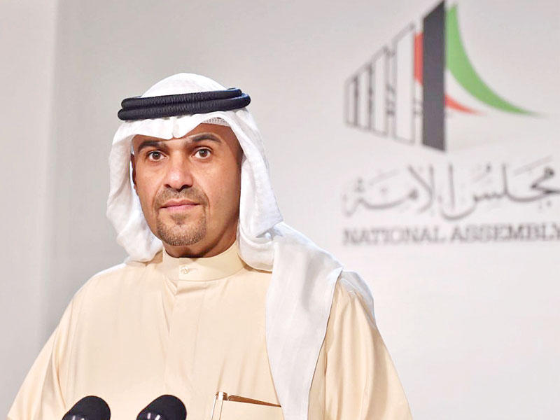  نائب رئيس مجلس الوزراء وزير المالية أنس الصالح