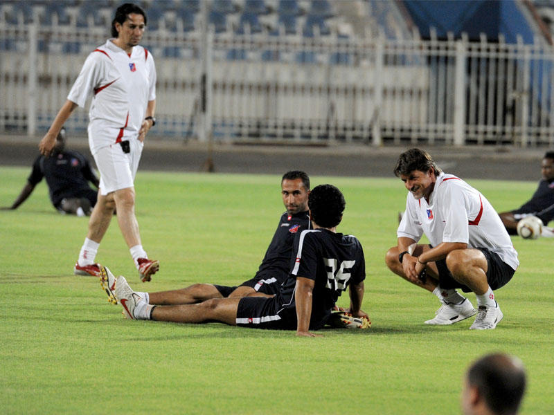 عبدالله ابوزمع في موسم 2011 حين كان مساعدا لدراغان