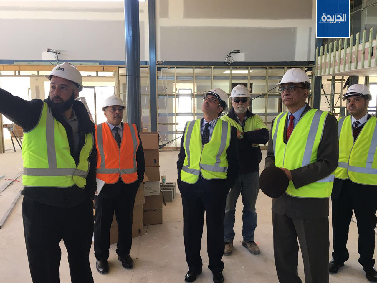  سفير دولة الكويت لدى أستراليا نجيب البدر أثناء تفقده مشروع مسجد ومركز صباح الأحمد للدراسات الإسلامية