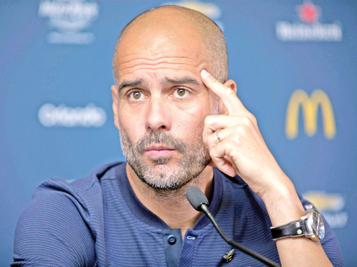 جوسيب غوارديولا المدير الفني لفريق مانشستر سيتي