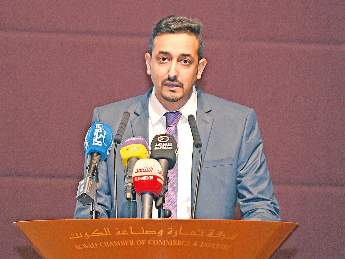  الشاعر سعد الأحمد 