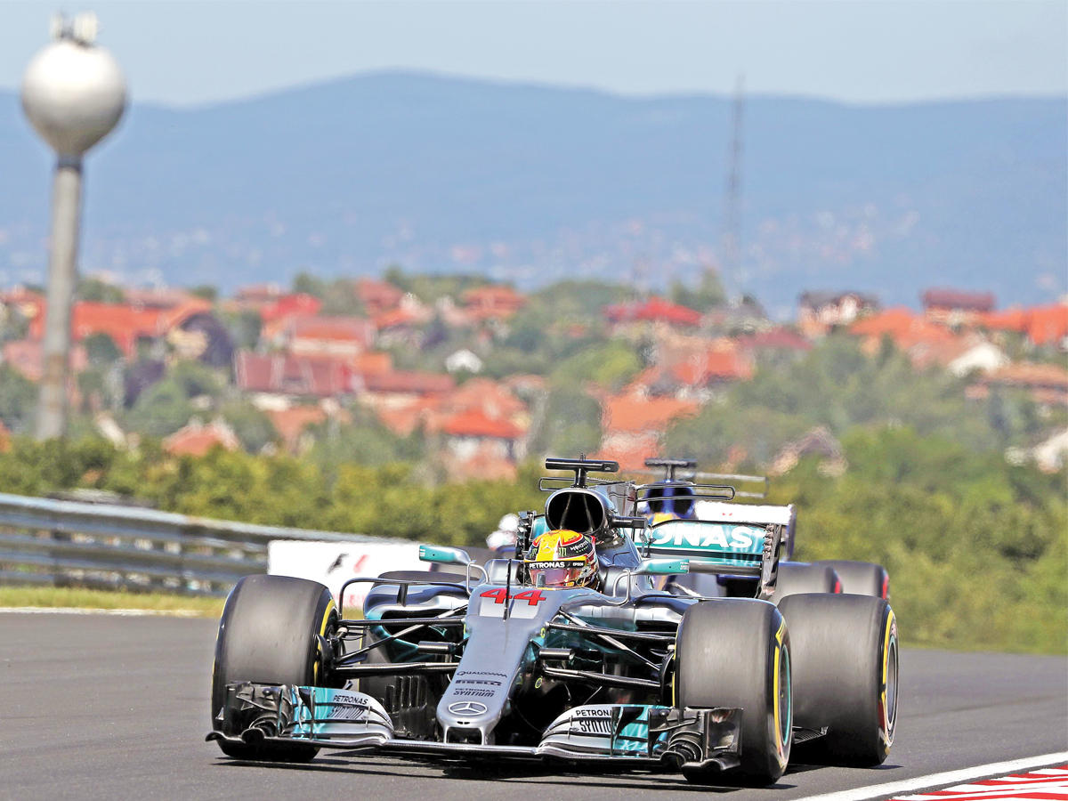 البريطاني هاميلتون خلال تجارب سباق جائزة المجر