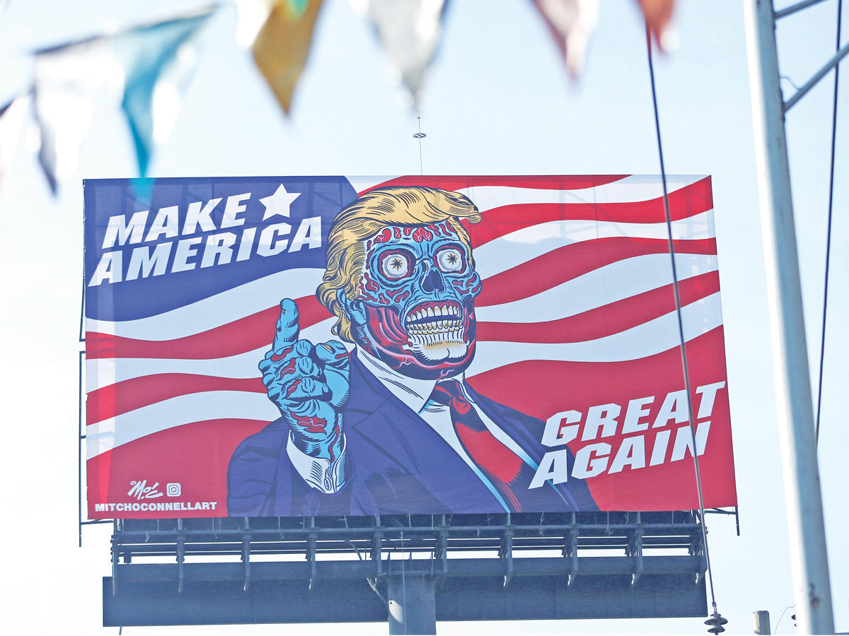 لافتة عملاقة تظهر ترامب بمظهر شرير في مكسيكو سيتي بالمكسيك t(رويترز)