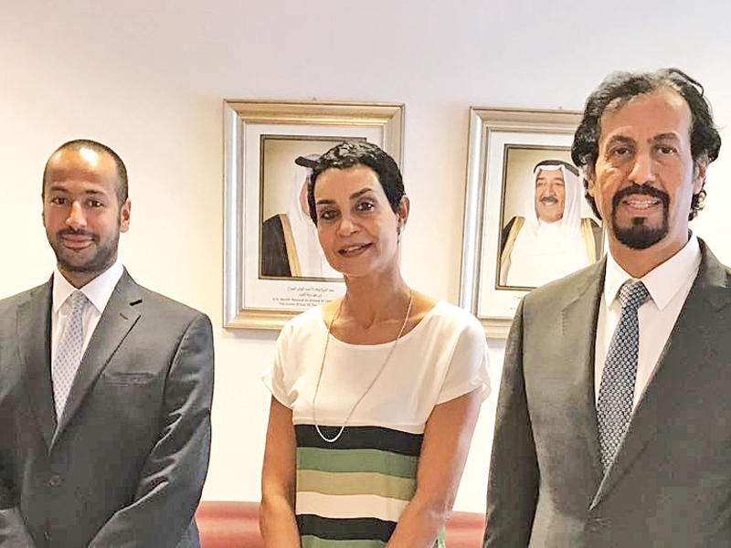  السفير الخالد والمسؤولة الإيطالية خلال اللقاء