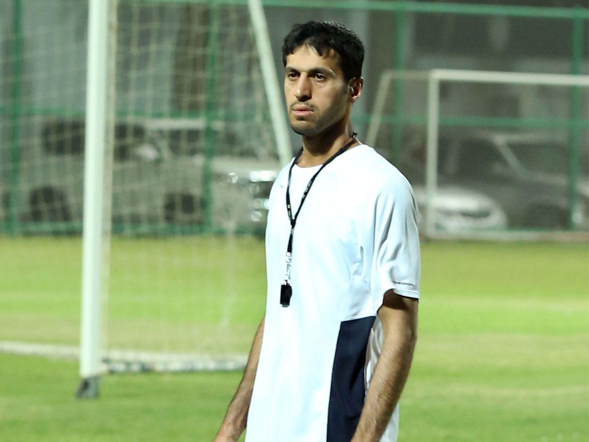 المدرب المساعد في نادي اليرموك هاني الصقر