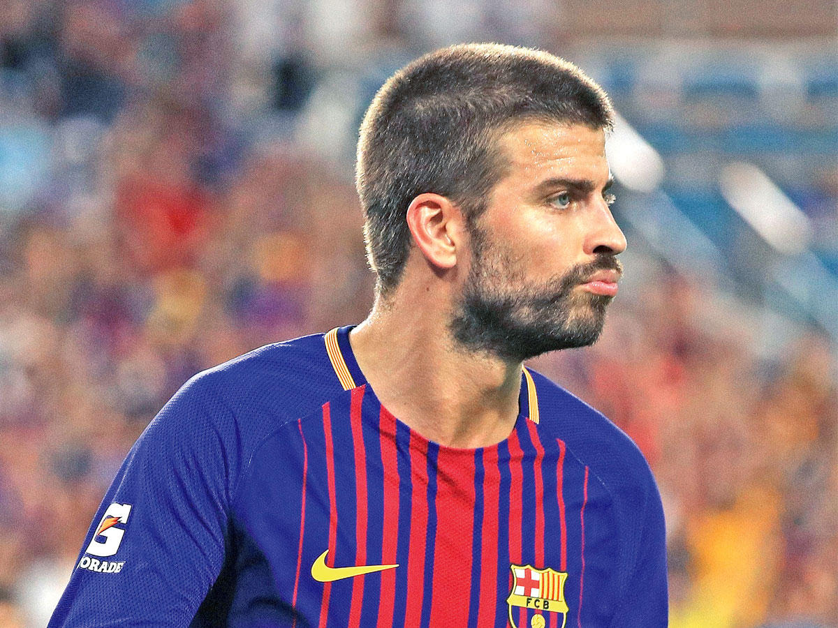 مدافع نادي برشلونة الإسباني لكرة القدم، جيرار بيكيه