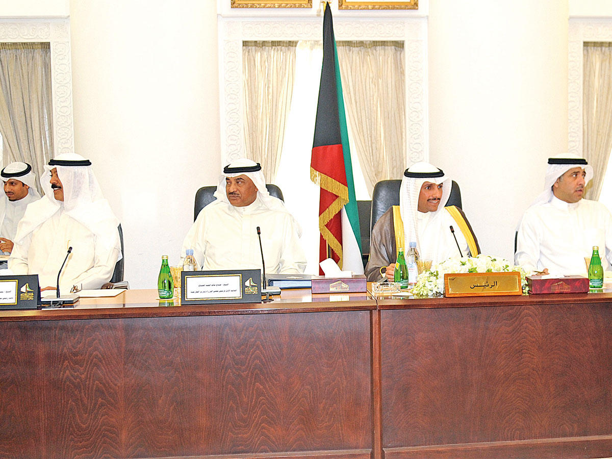 الغانم مترئساً الاجتماع النيابي - الحكومي أمس