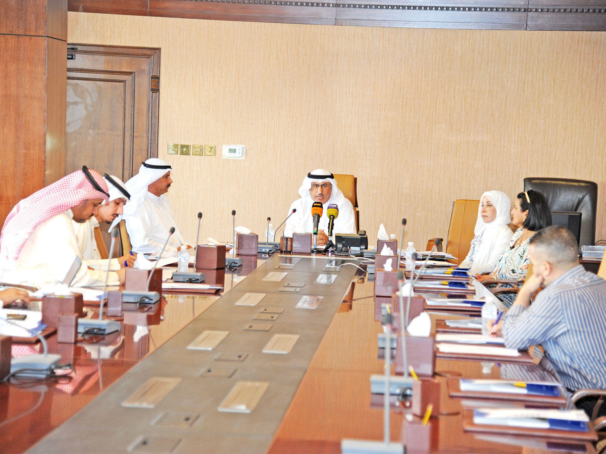 الفارس متحدثاً في المؤتمر الصحافي (تصوير  عوض التعمري)