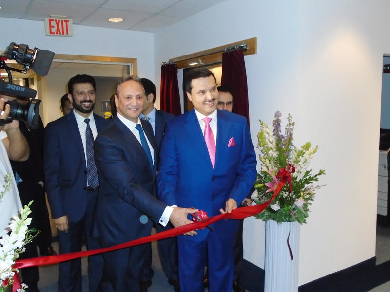  الحربي خلال افتتاح توسعة المكتب الصحي في واشنطن بحضور سالم الصباح